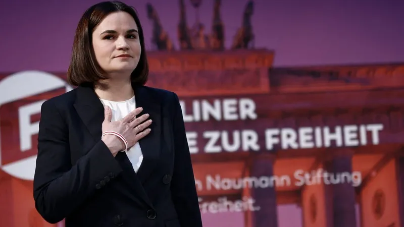 Svetlana Tihanovskaia, liderul opoziţiei din Belarus, aflată în exil - Foto: Profimedia Images