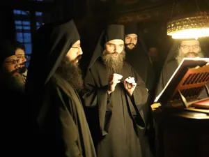 Peste 40 de călugări de pe Muntele Athos au murit de Covid-19 de la începutul pandemiei/FOTO: orthodoxtimes.com