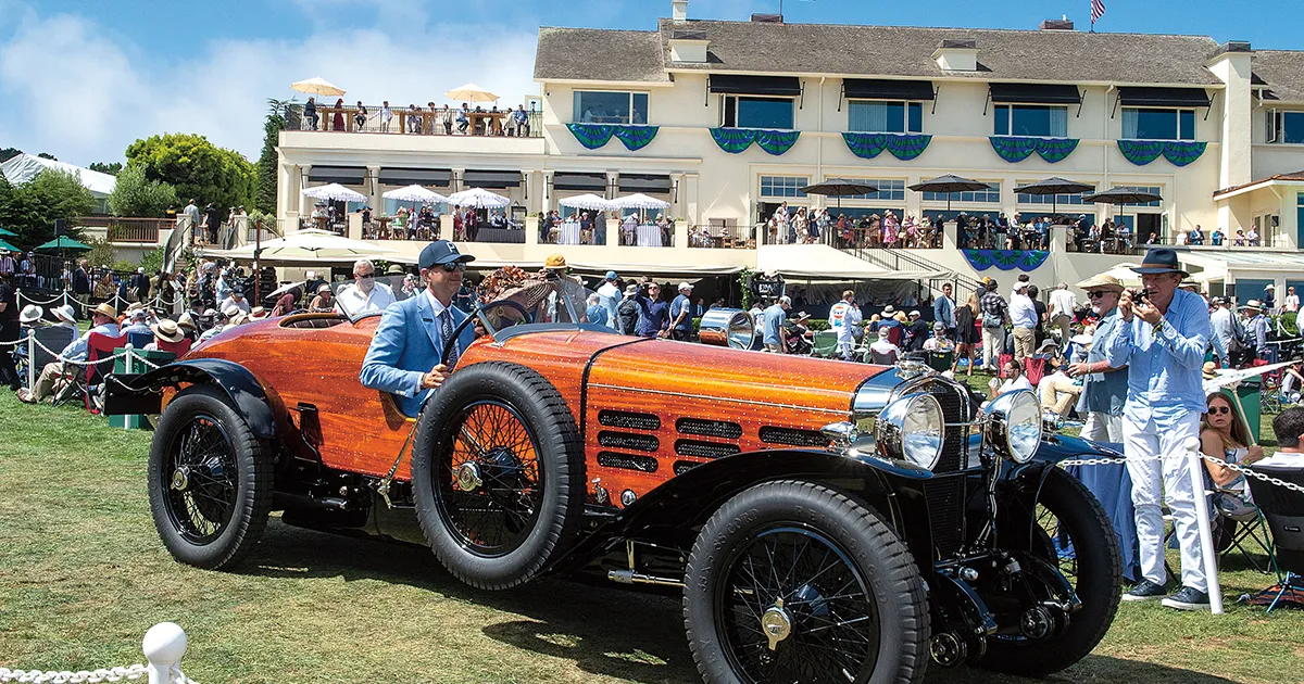 FOTO Incursiune pe plaja exclusivistă a bunicuțelor motorizate, la a 75-a aniversare • Newsweek România