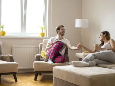 Oameni în casă Foto: Freepik (imagine cu rol ilustrativ)