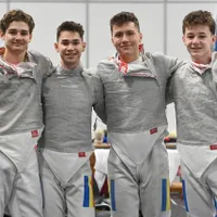 Cadeții spadasini români au obținut argintul la echipe, la Campionatul European de la Tallinn. - Foto: Facebook/FR Scrimă