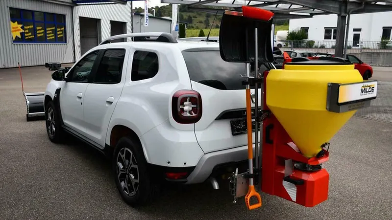 Dacia Duster deszăpezire / Foto: mobile.de