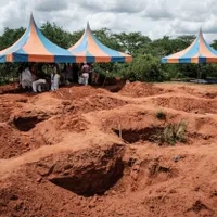 Cadavrele a 201 adepți ai unei secte au fost descoperite în gropi comune, în Kenya Foto: Profimediaimages.ro