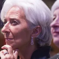 Janet Yellen (dreapta), fost preşedinte Fed, actual secretar al Trezoreriei, lângă Christine Lagarde, fost director FMI, în prezent şefa Băncii Centrale Europene - Foto: Flickr/FMI