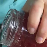 Borcan „cu dulce” - Foto: Captură video