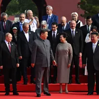 Cine se uită în Coreea de Nord la filme străine e lichidat de Kim. Năstase s-a pozat cu el - Foto: Profimedia images
