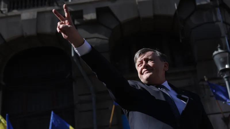 Crin Antonescu ironizează scenariile privind o retragere: „Am fost retras de vreo 15 ori” - FOTO: Inquam/Octav Ganea (imagine cu rol ilustrativ)