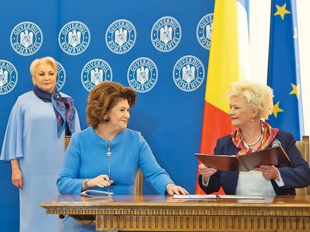 Premierul Viorica Dăncilă,  șefa ANES, Grațiela Drăghici, și ministrul Fondurilor Europene, Rovana Plumb, au semnat protocolul pentru proiectul „Venus”, prin care ar trebui să fie construite 42 de locuințe protejate pentru victimele violenței
