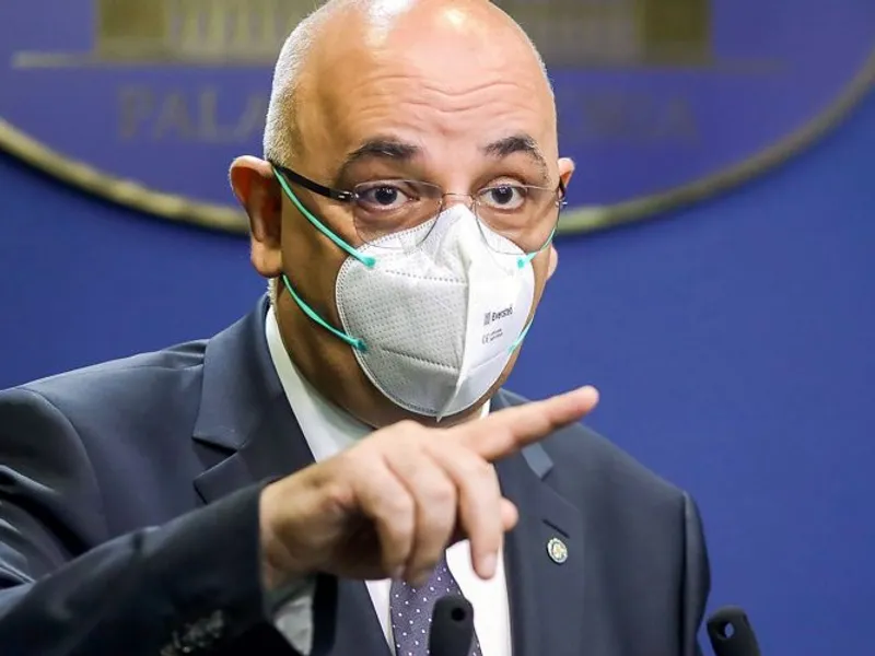 Raed Arafat, despre zvonul că oamenii care s-au vaccinat anti-COVID fac HIV: „Bazaconii”. / Foto: playtech.ro