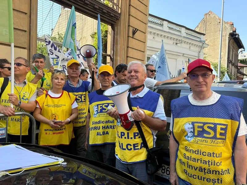 Profesorii au ieșit din nou în stradă. „Educația nu este o cheltuială, este o investiție”