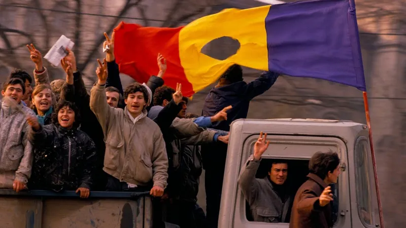 22 Decembrie 1989. Ceaușeștii au fugit cu elicopterul. Harta victimelor Revoluției Române - Foto: Profimedia Images