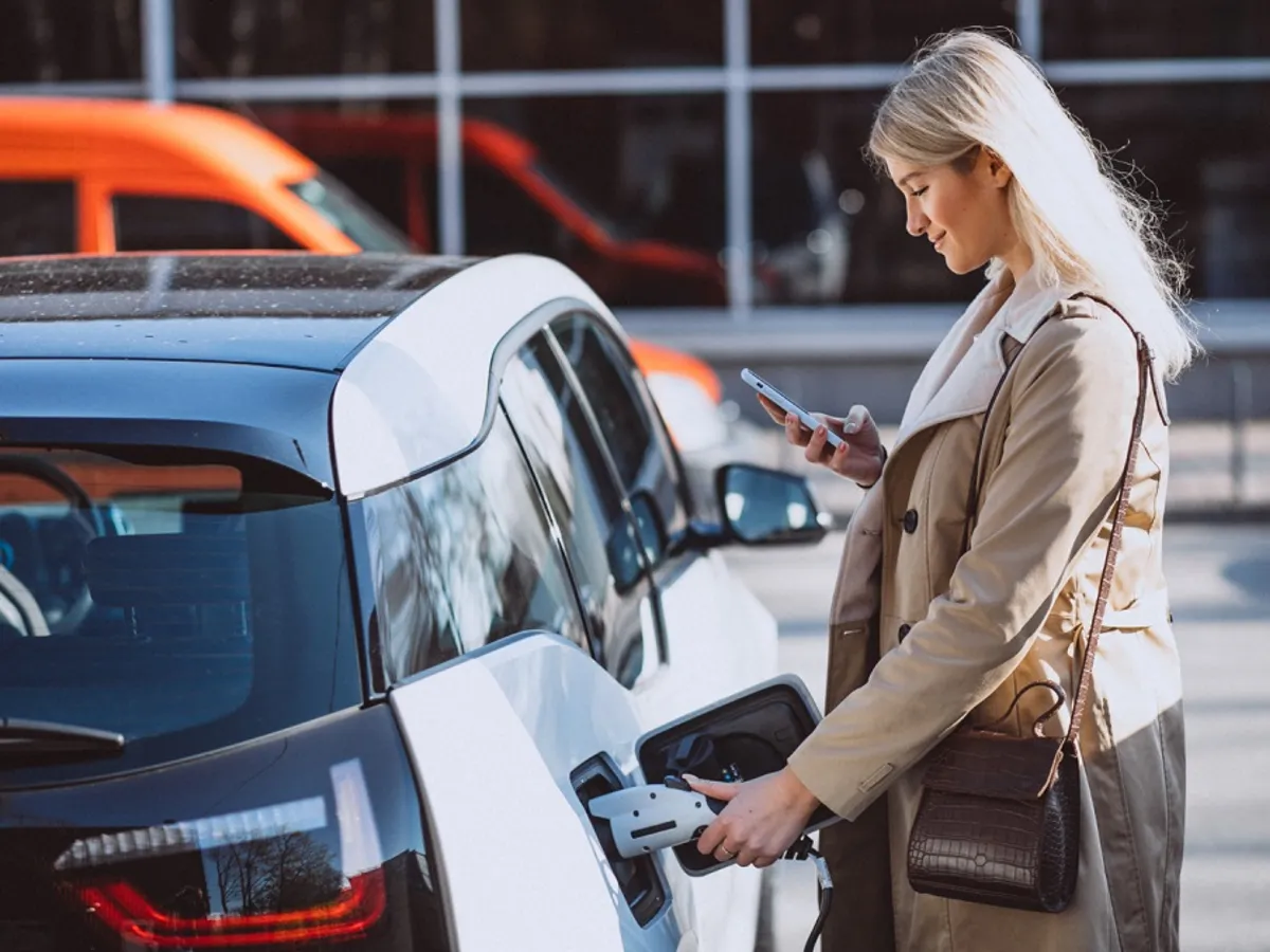 O măsură luată de Trump a prăbușit vânzările de mașini electrice din SUA