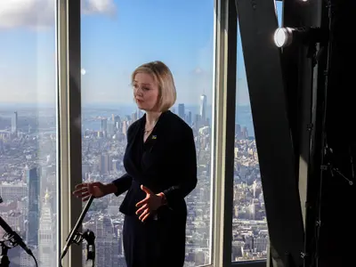 Liz Truss cere Occidentului "să apere libertatea şi democraţia" în faţa lui Putin - FOTO: Profimedia