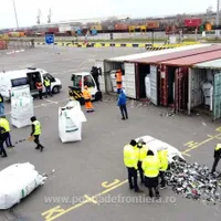 Containere cu deșeuri, inclusiv periculoase, descoperite în Portul Constanţa Sud Agigea. / Foto: digi24.ro