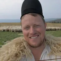Ghiță Ciobanul, denunțător la DNA. Nu e o reclamă, e un dosar cu certificate false pentru berbeci Foto: Facebook