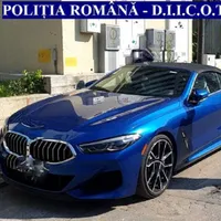 Cu bani trași din cardurile americanilor, interlopul Dacian a luat mașini de 850.000 de euro Foto: Poliția Română