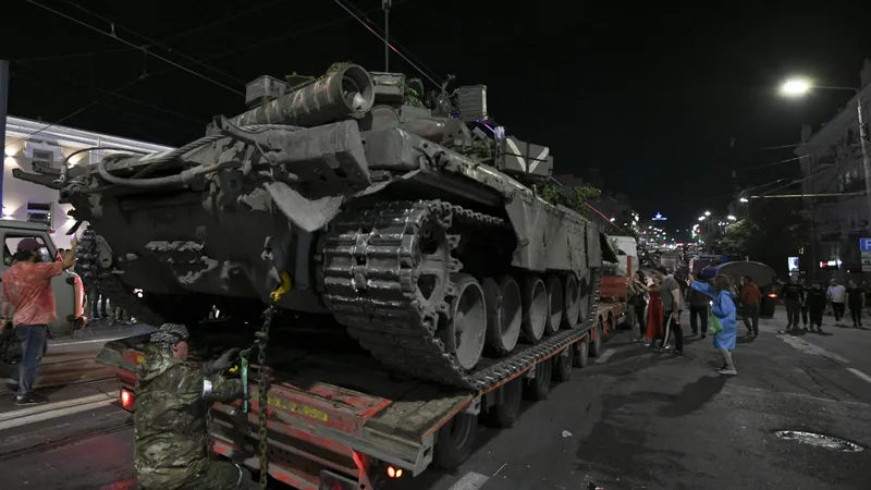 Membrii grupului Wagner se pregătesc să plece de la cartierul general al Districtului Militar Sud din Rostov pe Don și să se întoarcă la bazele lor - Foto: Profimedia Images