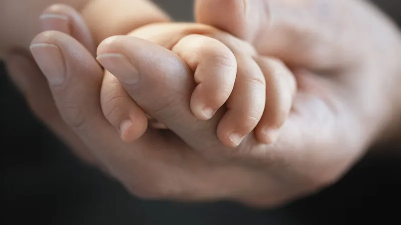Câte ore petrec românii pe zi alături de cei dragi? Muncesc mult și neglijează viața de familie - Foto: Profimedia Images/ Imagine cu caracter ilustrativ