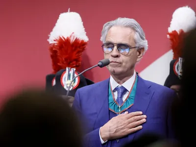 Andrea Bocelli cântă la Summitul mondial al Consiliului mondial pentru călătorii și turism - Foto: Profimedia Images