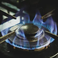 ANRE a amendat E.ON Energie României cu 310.000 lei şi Engie România cu 90.000 lei/FOTO: Unsplash