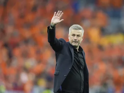 Selecționerul a fost dat afară și înlocuitorul a fost ales: Edi Iordănescu!