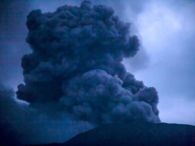 Vulcanul Marapi din Sumatra a erupt mortal. Cel puțin 11 alpiniști și-au pierdut viața - Foto: Profimedia Images