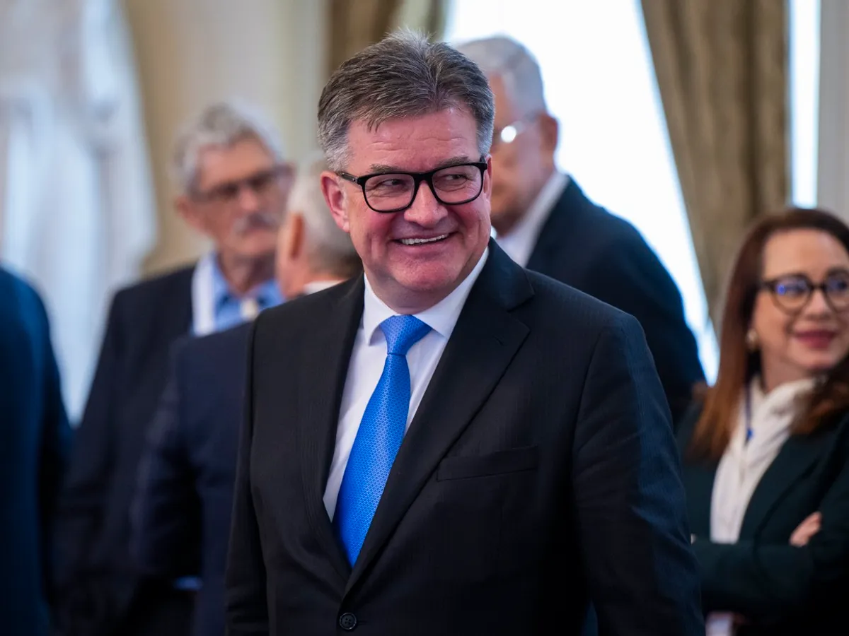 Dosarul Epstein: Un consilier al premierul Fico, fost ministru, și-a dat demisia. Ce informații au apărut?