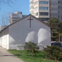 „Biserica de pe trotuar”, construită fără autorizație/foto: news.ro