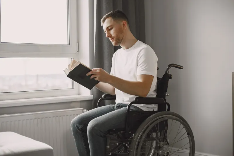 Persoană cu handicap - Foto: Magnific (Imagine cu rol ilustrativ)