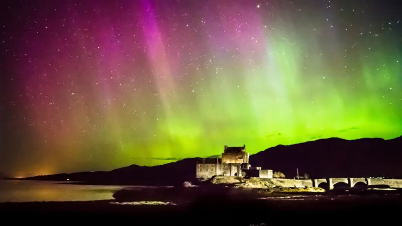 Aurora Boreală vizibilă din Scoția-Foto: Profimedia Images