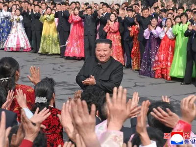 Dictatorul Kim Jong Un a fost ovaționat frenetic la alegerile pentru Adunarea Supremă a Poporului - Foto: Profimedia Images