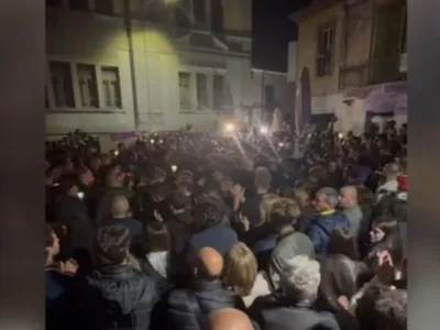 Mii de italieni au ieșit în stradă, revoltați de crima românilor. Comunitatea românească se teme de tensiuni: „Suntem un pic disperați”