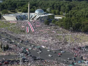 Protestul de duminică seară, din Minsk. FOTO: tut.by