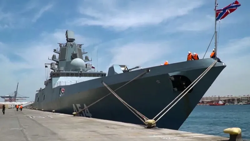 VIDEO Submarin nuclear și fregată de 2.000.000.000 $, ale Rusiei, la 150 km de SUA. Cuba se alătură - Foto: Profimedia Images