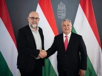 Viktor Orban, împreună cu liderul UDMR, Kelemen Hunor, la reuniunea Forumului Reprezentanților Maghiari din Bazinul Carpatic - Foto: Facebook/Kelemen Hunor