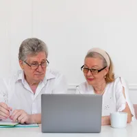 Ce se întâmplă cu pensie pe luna iunie? Guvernul face anunțul așteptat de 4.900.000 pensionari - Foto: Freepik (Imagine cu rol ilustrativ)
