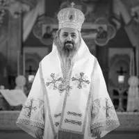 Episcopul Devei şi Hunedoarei a murit. El a fost internat în stare gravă cu COVID-19/FOTO: basilica.ro