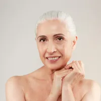 Trucul pentru pensionarii care își doresc să scape de riduri. Cum întinerești fața cu un ingredient - Foto: Istock / (imagine cu rol ilustrativ)