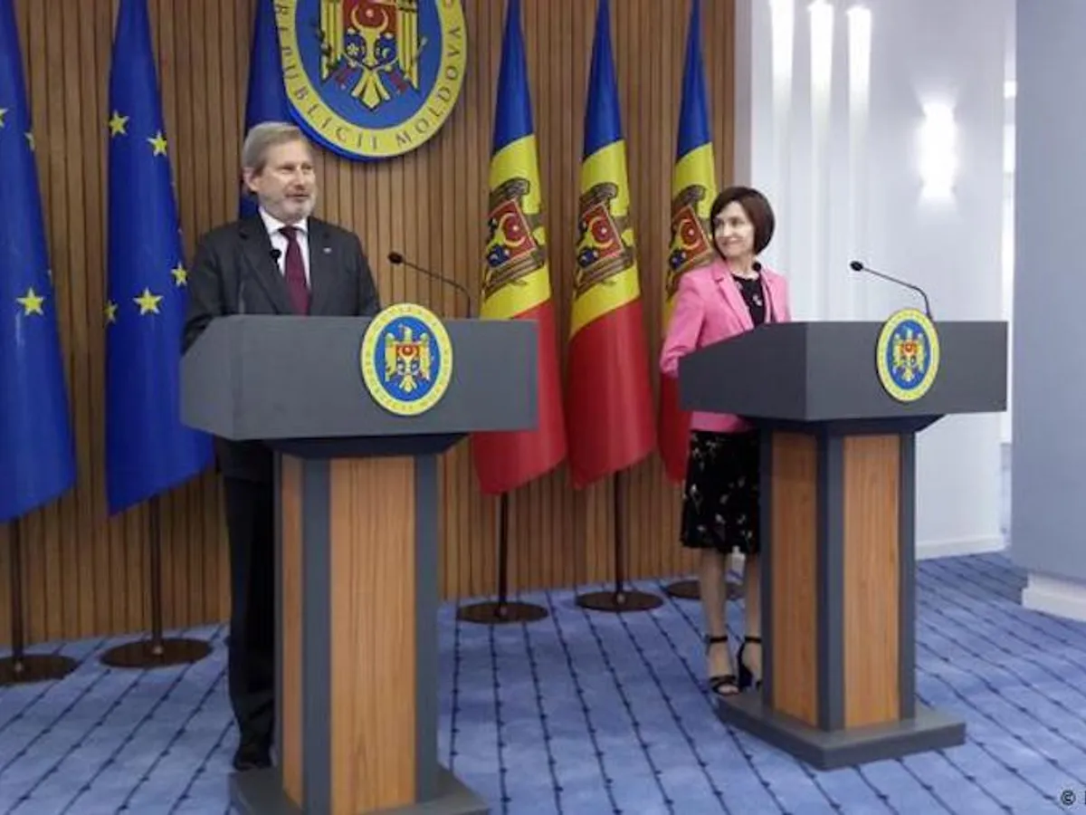 Johannes Hahn și Maia Sandu la Chișinău