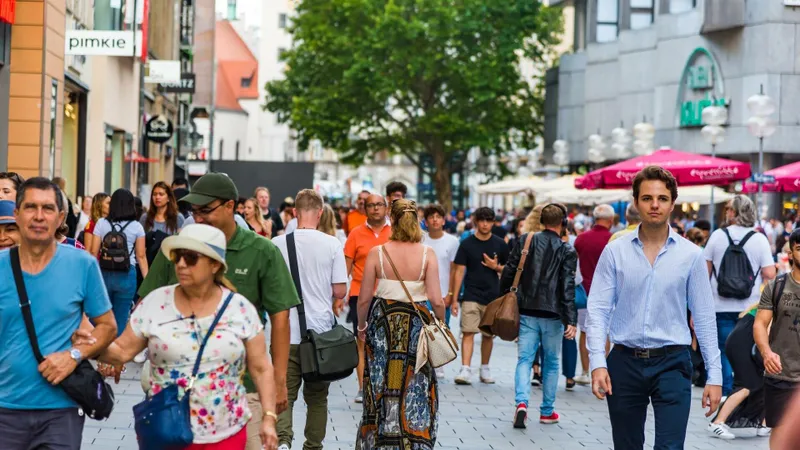 Ce loc ocupă România în clasamentul țărilor din Europa în care se pot face investiții profitabile?  Foto: Shutterstock(fotografie cu caracter ilustrativ)