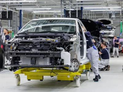 Linie de producţie Volkswagen în Zwickau, estul Germaniei - Foto: Profimedia Images