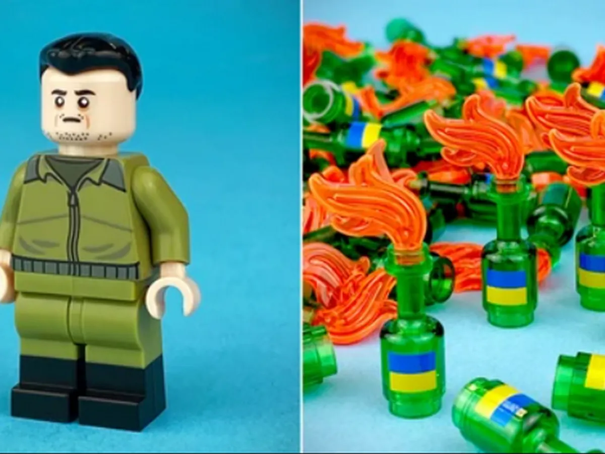 Un producător de LEGO custom strânge bani pentru Ucraina: figurină Zelenski și cocktail-uri Molotov. / Foto: Citizen Brick, Facebook