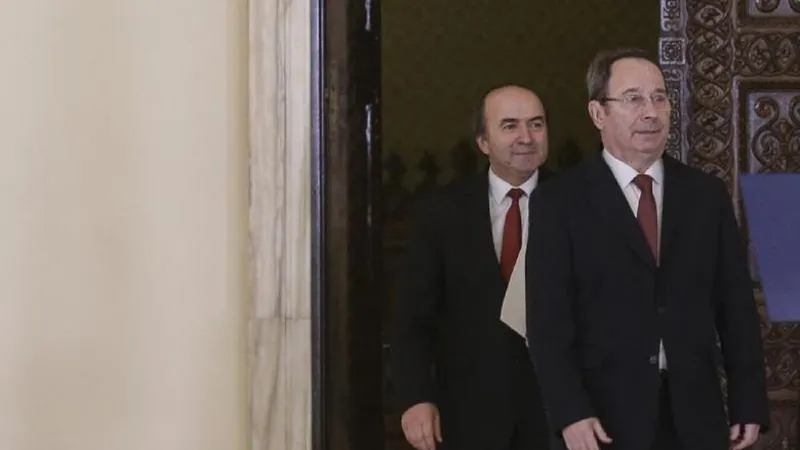 Dorneanu va avea pensie 32.000 lei/lună. Tudorel - 36.000 lei - Foto: INQUAM PHOTOS / Octav Ganea