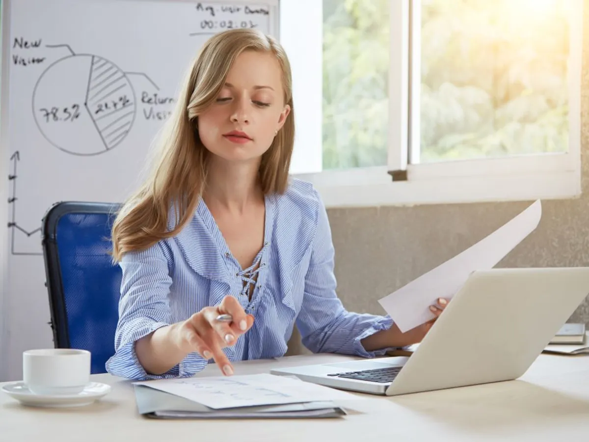 Băncile din România au foarte mulţi bani şi nu au cui să îi dea. Prea puţine firme româneşti sunt bancabile