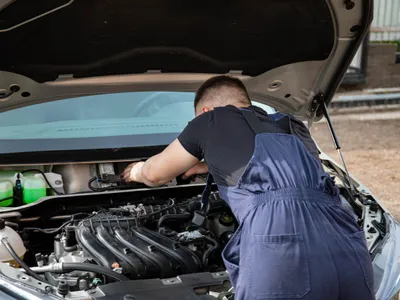 Mașinile moderne au tot mai multe sisteme electronice Foto: pexels.com