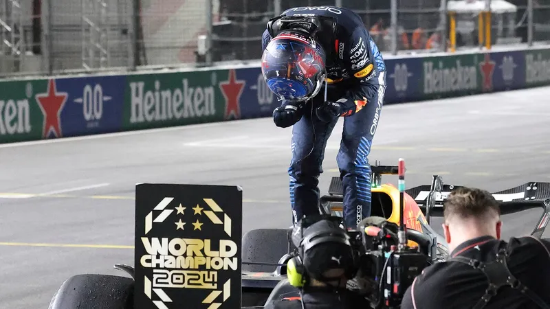 Max Verstappen este pentru a 4-a oară campion mondial de Formula 1. A câștigat titlul 2024 la puncte - Foto: Profimedia Images - Imagine cu rol ilustrativ