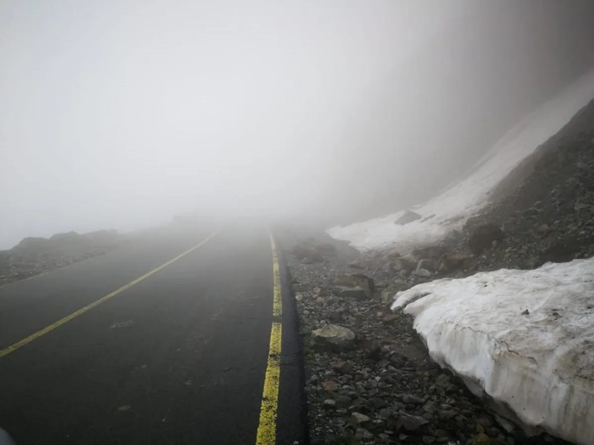 Zăpada ține închisă Transalpina, între Rânca şi Obârşia Lotrului - Foto: Ministerul Transporturilor (cu rol ilustrativ)