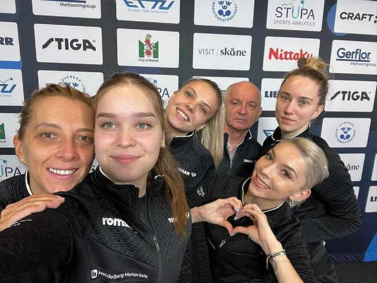 Echipa feminină de tenis de masă - Foto: Facebook