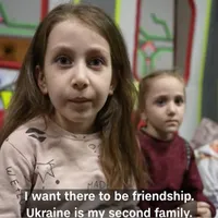 VIDEO Ce spun copiii din Mariupol, oraș devastat complet de ruși: Unde erau flori, acum sunt soldați