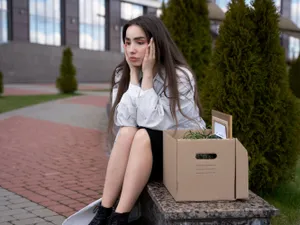 Indemnizația de șomaj, impozitată cu 10% de la 1 august. Câți bani se dau în 2025 - Foto: Freepik (Imagine cu rol ilustrativ)